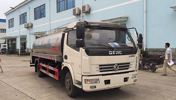 湖北程力國(guó)五多利卡鮮奶運(yùn)輸車質(zhì)量怎么樣